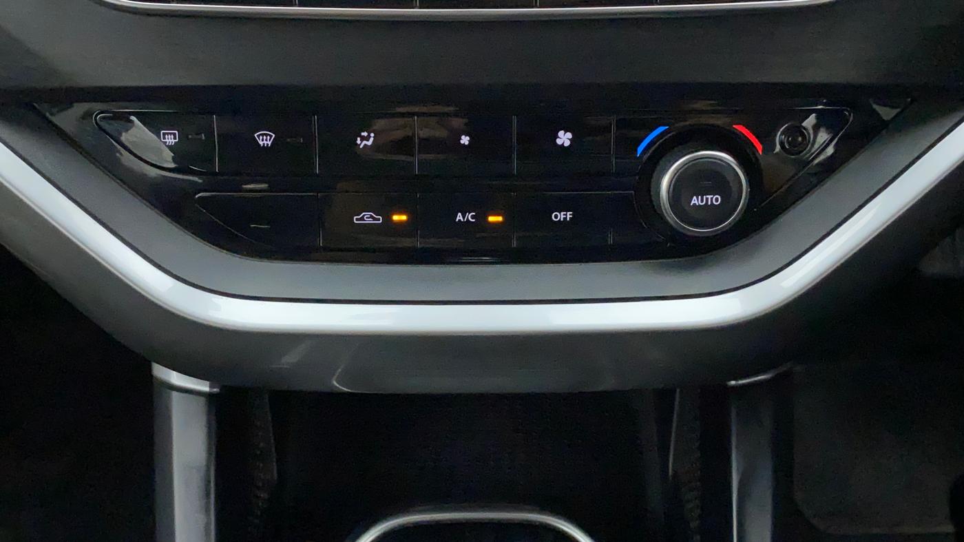 2022 Tata Safari XT PLUS, Diesel, Manual, 40,299 km, Automatic Climate Control