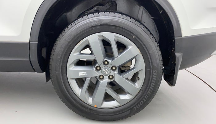 2022 Tata Safari XT PLUS, Diesel, Manual, 40,299 km, Left Rear Wheel