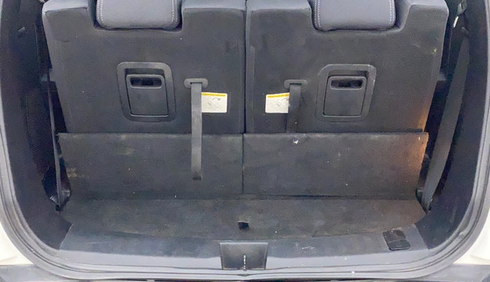 2022 Tata Safari XT PLUS, Diesel, Manual, 40,299 km, Boot Inside