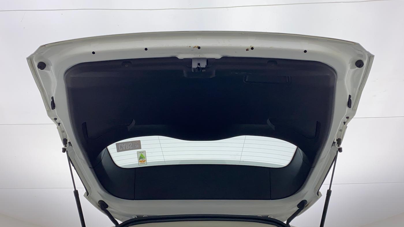 2022 Tata Safari XT PLUS, Diesel, Manual, 40,299 km, Boot Door Open