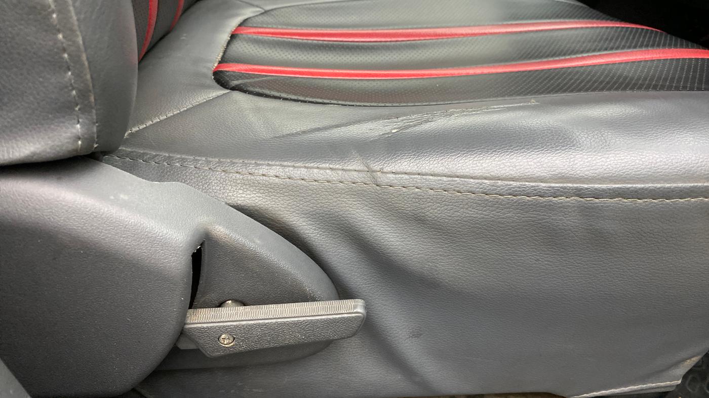 2013 Maruti Alto 800 LXI, Petrol, Manual, 58,367 km, Driver Side Adjustment Panel