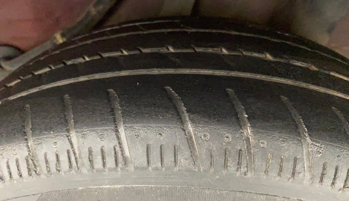 2016 Honda Brio S MT, Petrol, Manual, 45,047 km, Left Rear Tyre Tread