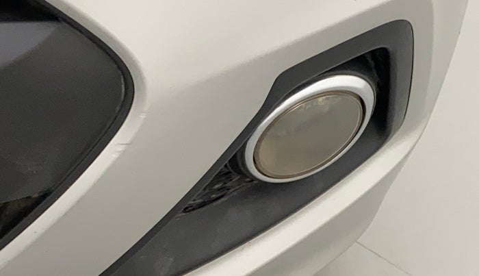 2016 Hyundai Grand i10 ASTA (O) AT 1.2 KAPPA VTVT, Petrol, Automatic, 1,31,017 km, Left fog light - Not working