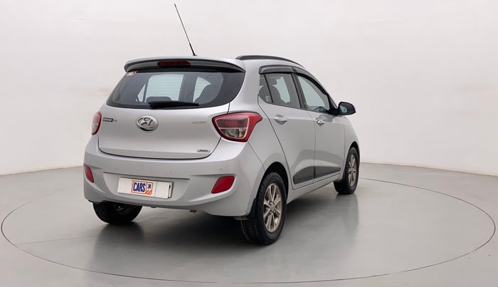 2016 Hyundai Grand i10 ASTA (O) AT 1.2 KAPPA VTVT, Petrol, Automatic, 1,31,017 km, Right Back Diagonal