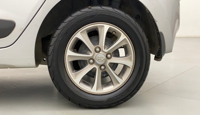 2016 Hyundai Grand i10 ASTA (O) AT 1.2 KAPPA VTVT, Petrol, Automatic, 1,31,017 km, Left Rear Wheel