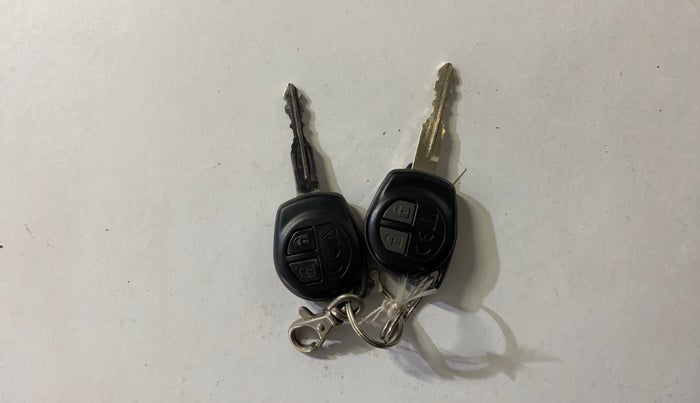 2018 Maruti Ciaz SIGMA 1.5 SHVS MT  PETROL, Petrol, Manual, 31,758 km, Key Close Up