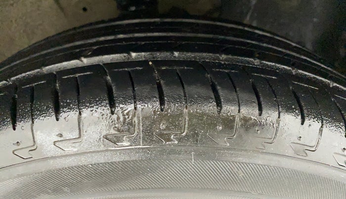 2018 Maruti IGNIS ZETA 1.2 AMT, Petrol, Automatic, 64,505 km, Right Front Tyre Tread