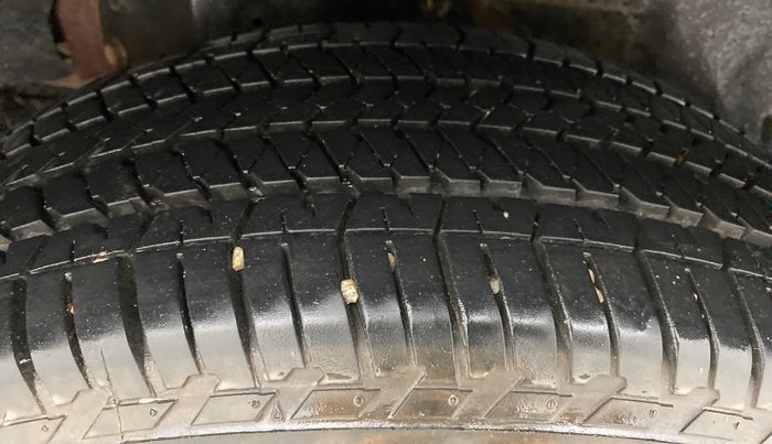 2018 Mahindra XUV500 W7 FWD, Diesel, Manual, 51,431 km, Right Rear Tyre Tread