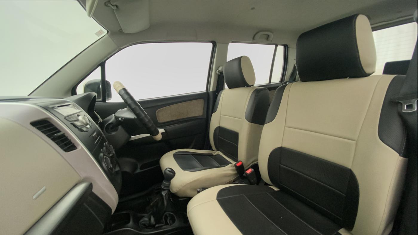 2013 Maruti Wagon R 1.0 VXI, Petrol, Manual, 25,596 km, Right Side Front Door Cabin