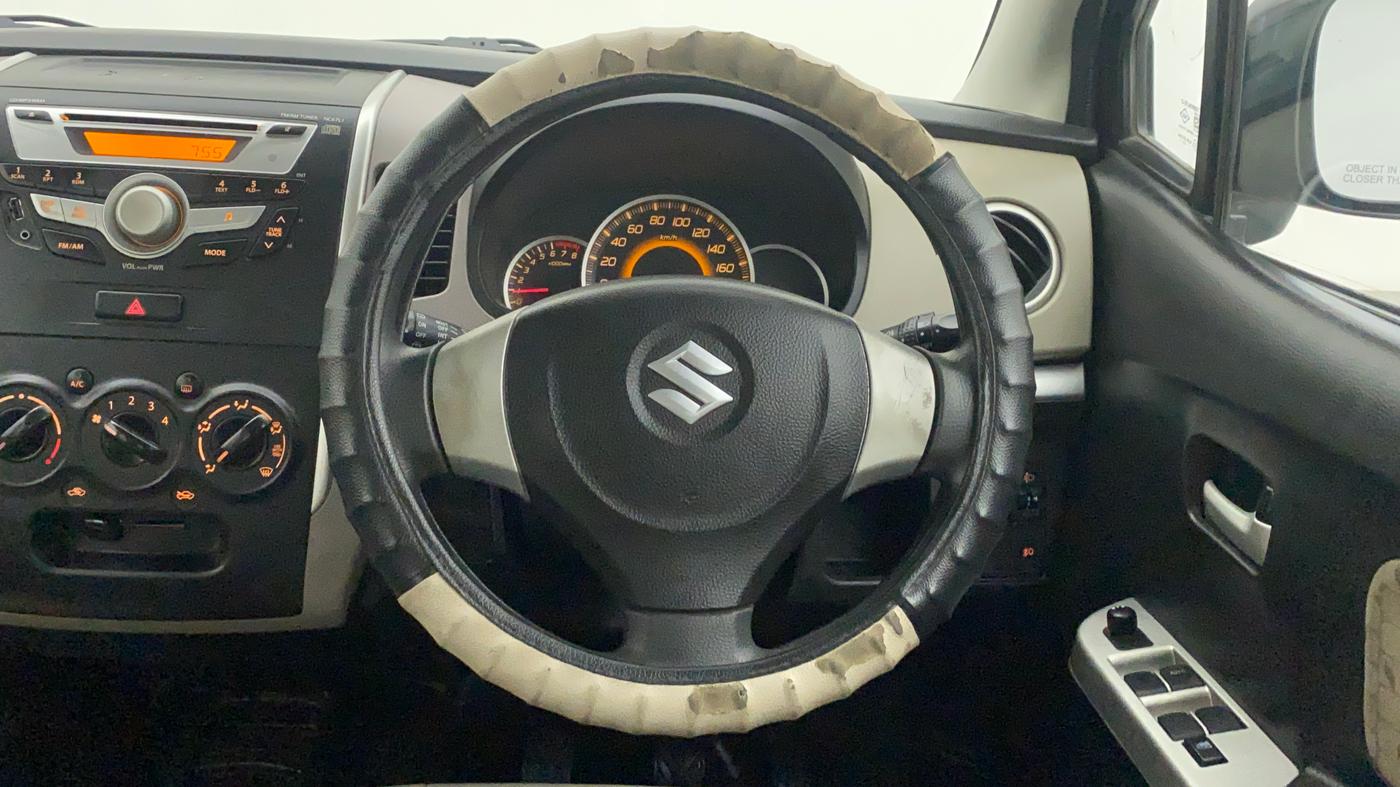 2013 Maruti Wagon R 1.0 VXI, Petrol, Manual, 25,596 km, Steering Wheel Close Up