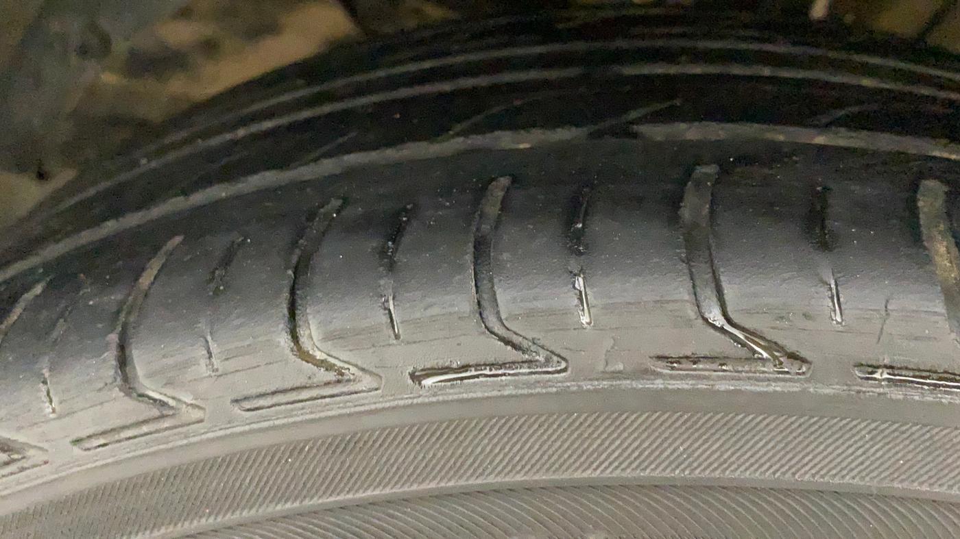 2017 Maruti Baleno ZETA PETROL 1.2, Petrol, Manual, 1,15,870 km, Left Front Tyre Tread