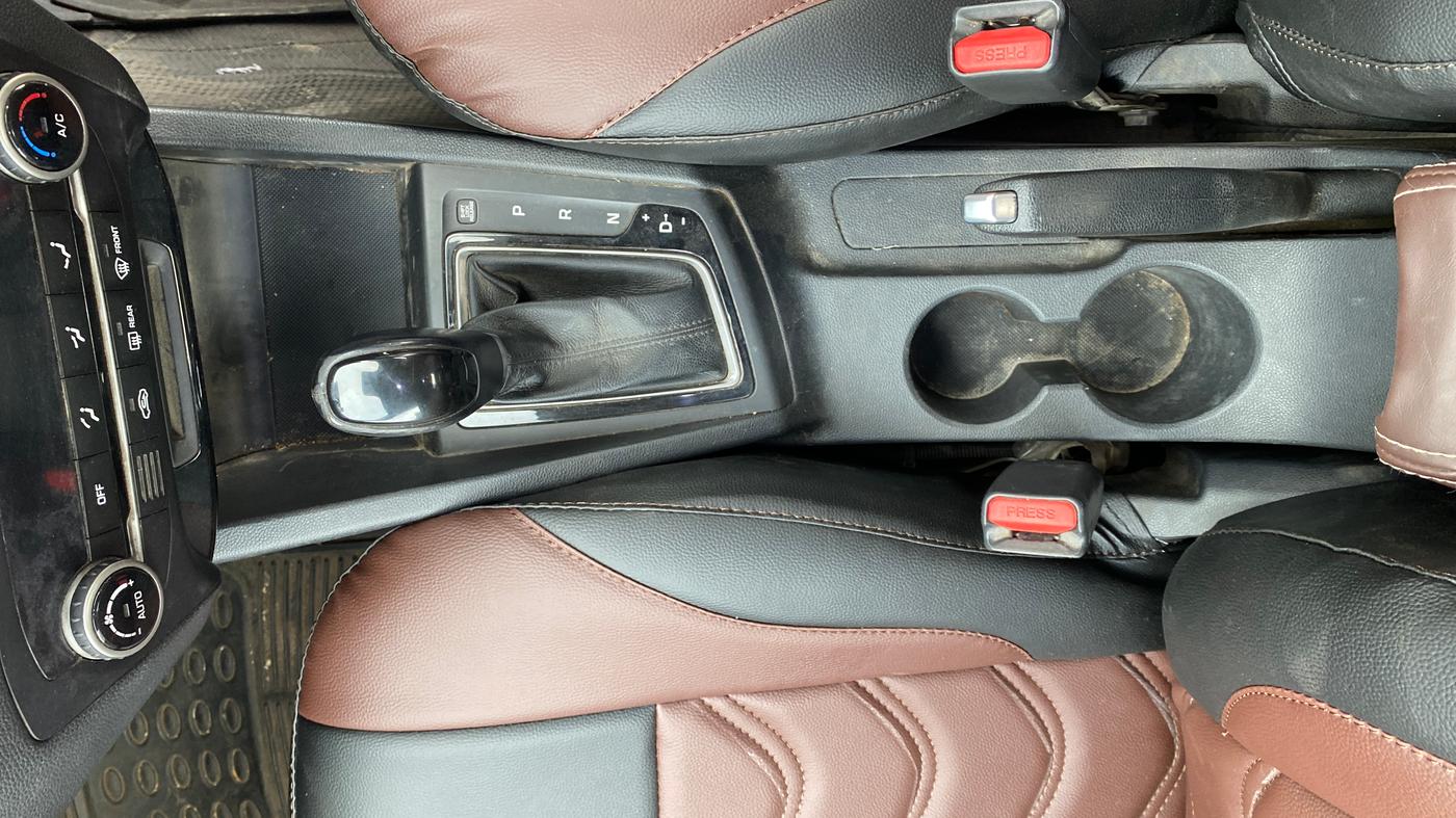 2019 Hyundai Elite i20 ASTA (O) CVT, Petrol, Automatic, 57,689 km, Gear Lever