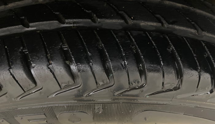 2024 Maruti Alto K10 VXI PLUS AMT, Petrol, Automatic, 28,459 km, Left Rear Tyre Tread