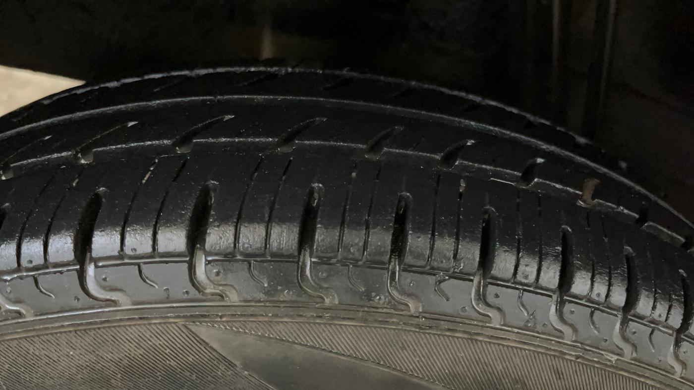2019 Renault Kwid RXL, Petrol, Manual, 39,850 km, Right Rear Tyre Tread