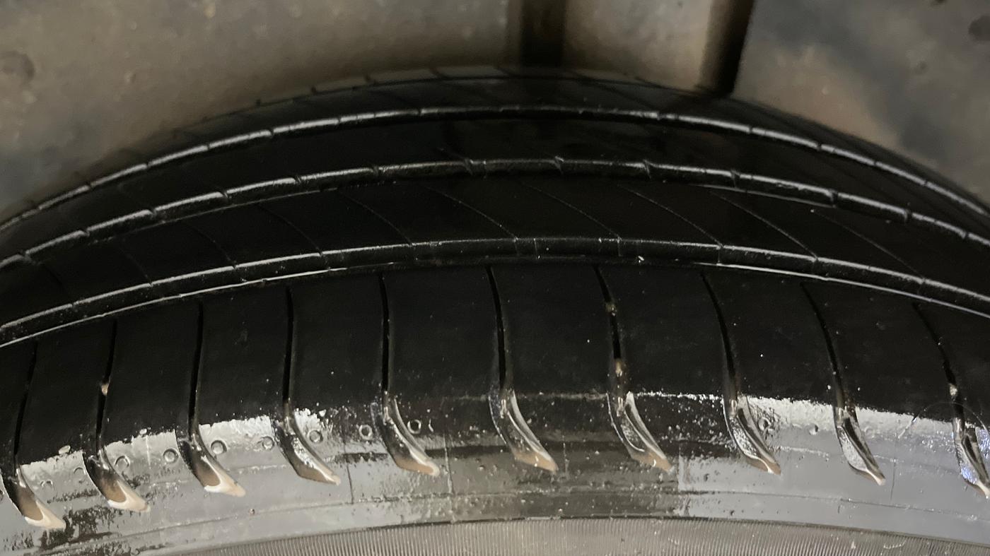 2019 MG HECTOR SHARP 1.5 DCT PETROL, Petrol, Automatic, 1,04,024 km, Left Rear Tyre Tread