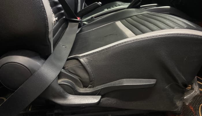 2021 Maruti Baleno ALPHA CVT PETROL 1.2, Petrol, Automatic, 57,156 km, Driver Side Adjustment Panel