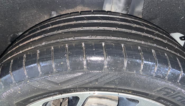 2021 Maruti Baleno ALPHA CVT PETROL 1.2, Petrol, Automatic, 57,156 km, Left Rear Tyre Tread