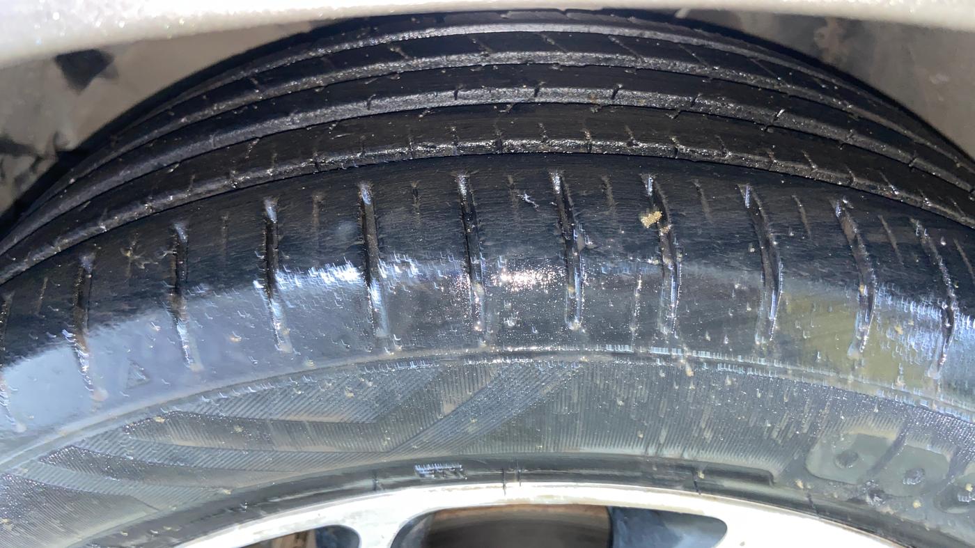 2021 Maruti Baleno ALPHA CVT PETROL 1.2, Petrol, Automatic, 57,156 km, Left Front Tyre Tread