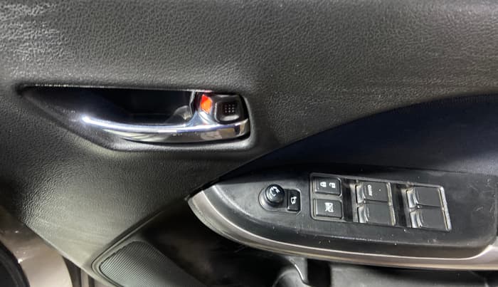 2021 Maruti Baleno ALPHA CVT PETROL 1.2, Petrol, Automatic, 57,156 km, Driver Side Door Panels Control