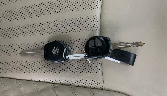 2020 Maruti Ciaz DELTA 1.5 SHVS MT PETROL, Petrol, Manual, 24,200 km, Key Close Up