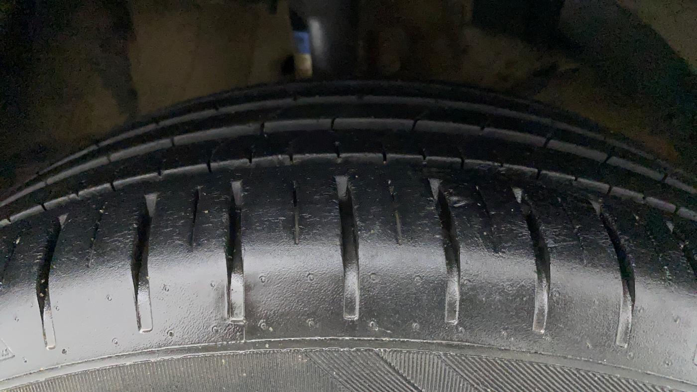 2021 Maruti Baleno ZETA PETROL 1.2, Petrol, Manual, 31,237 km, Right Front Tyre Tread