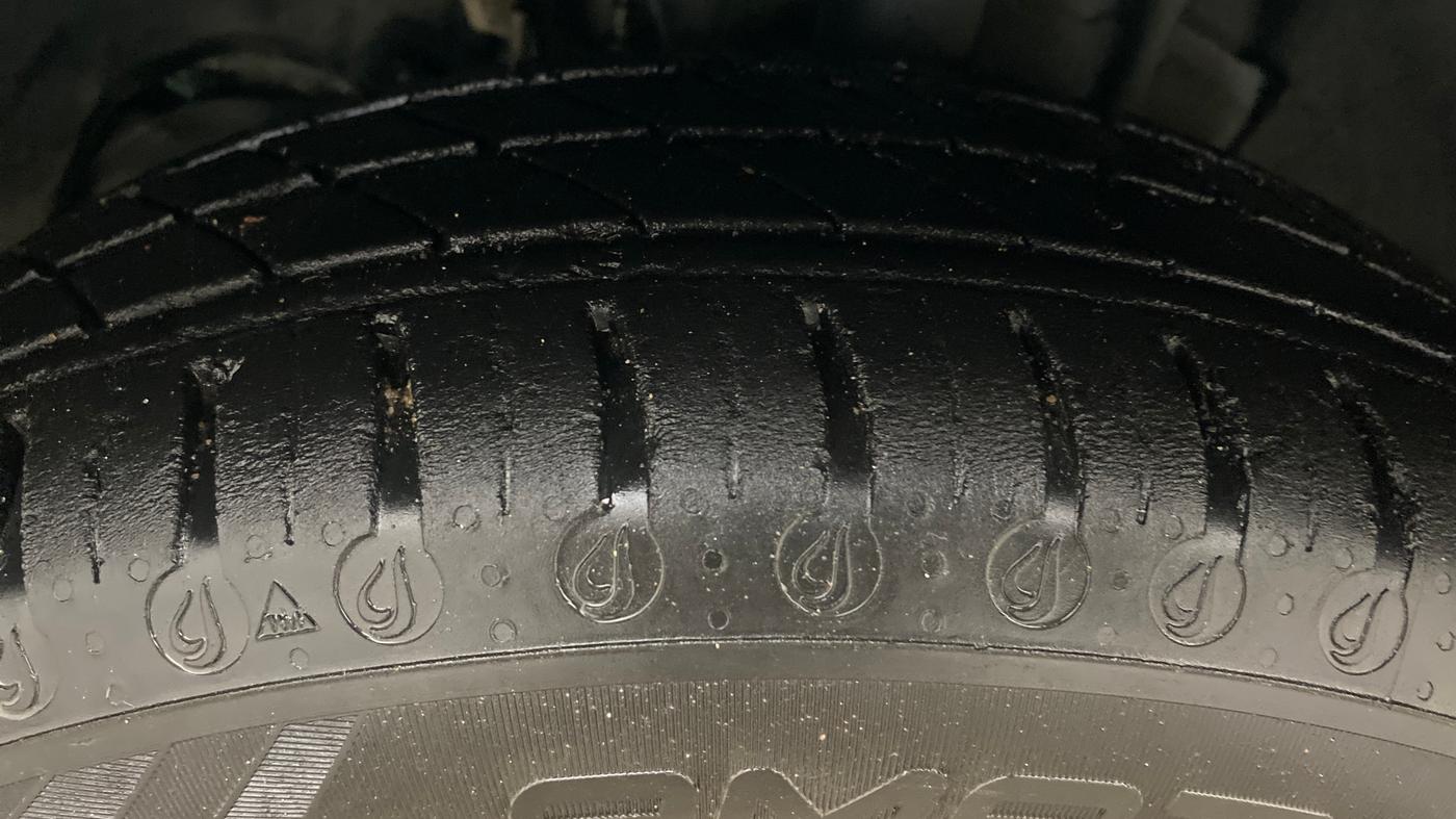 2025 Tata Tiago XTA PETROL, Petrol, Automatic, 16,589 km, Left Front Tyre Tread