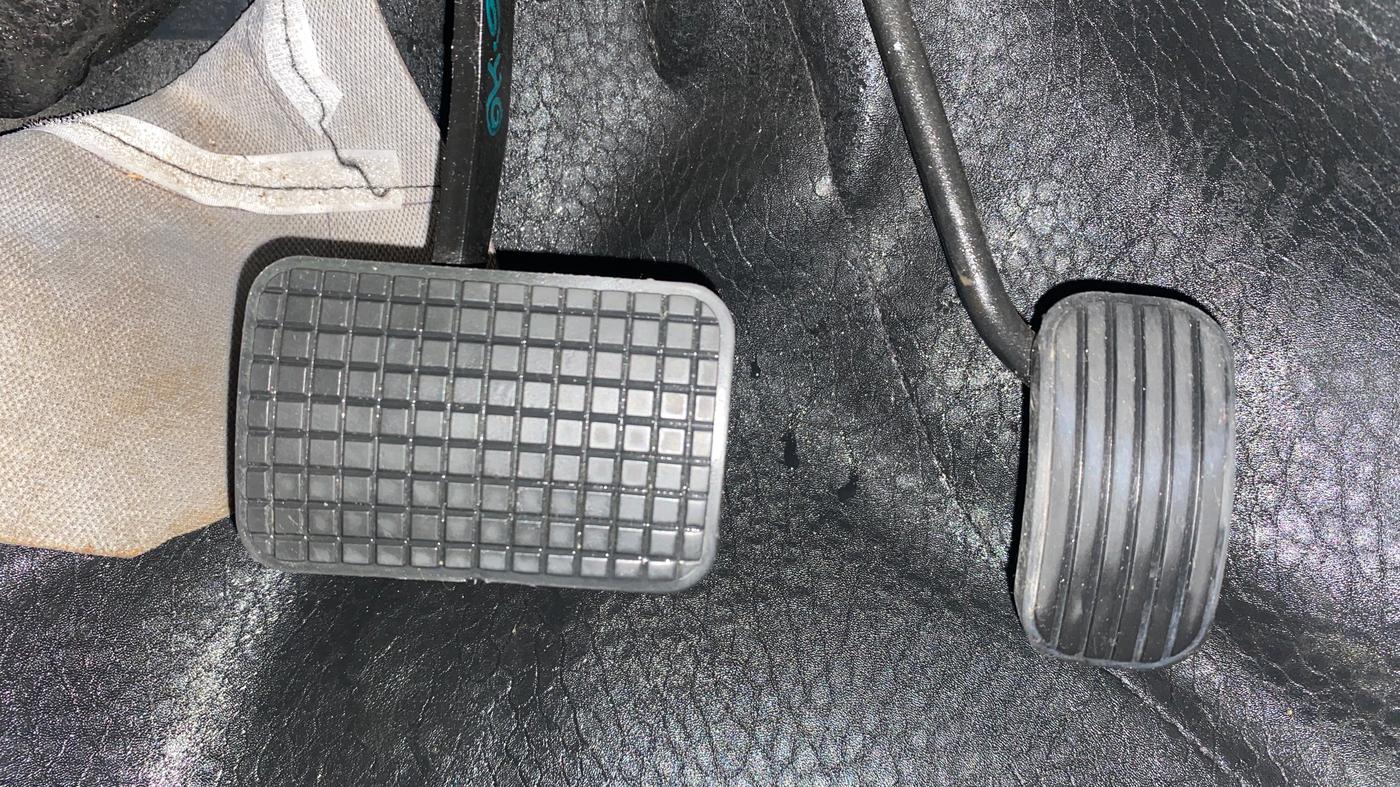 2025 Tata Tiago XTA PETROL, Petrol, Automatic, 16,589 km, Pedals