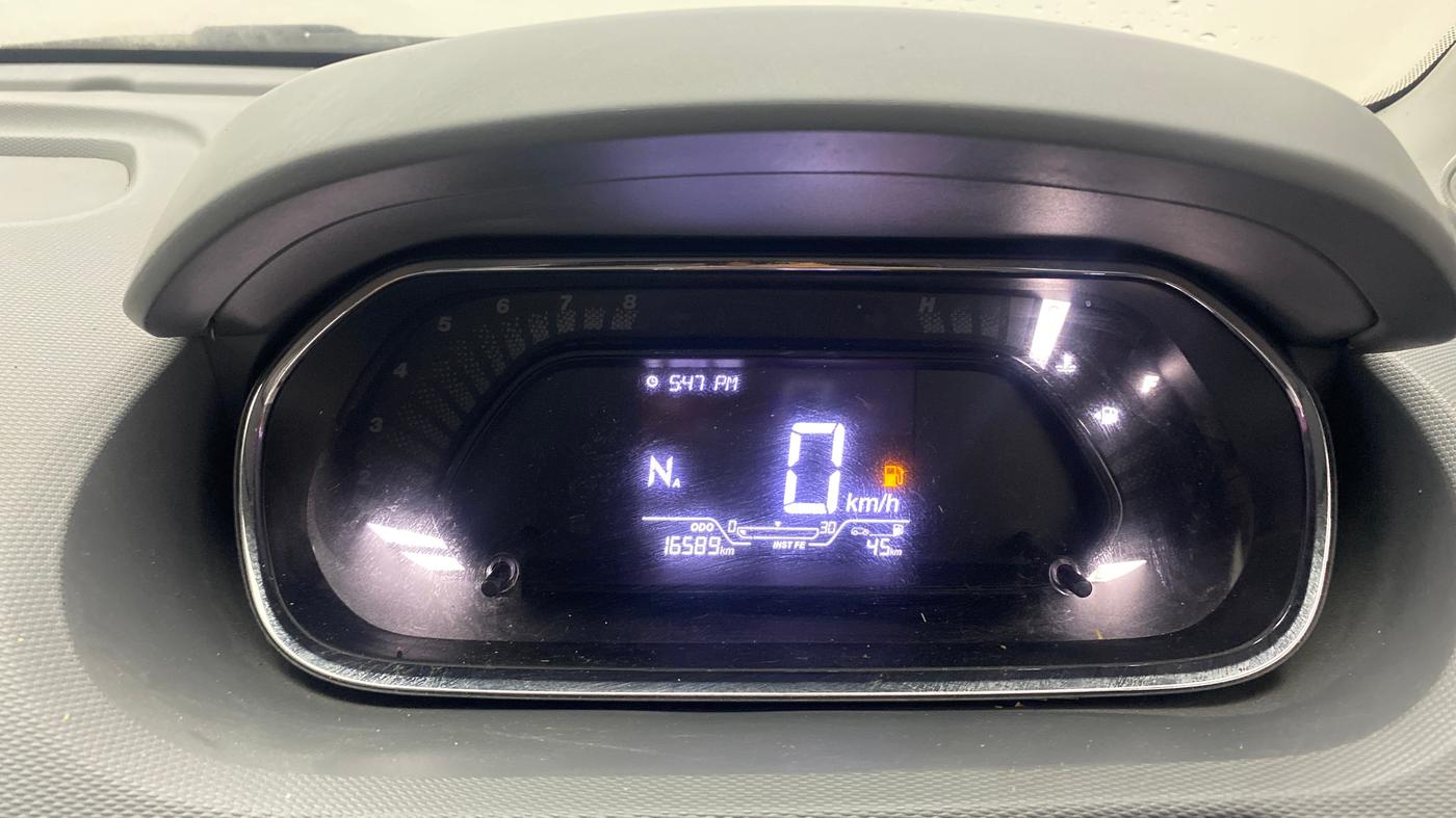 2025 Tata Tiago XTA PETROL, Petrol, Automatic, 16,589 km, Odometer Image