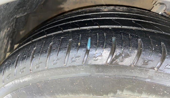 2023 KIA SONET HTX 1.0 DCT, Petrol, Automatic, 11,716 km, Right Front Tyre Tread