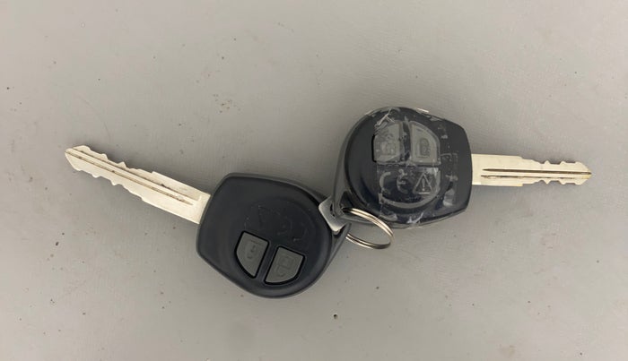 2020 Maruti Baleno DELTA PETROL 1.2, Petrol, Manual, 50,806 km, Key Close Up