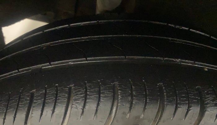 2020 Maruti Baleno DELTA PETROL 1.2, Petrol, Manual, 50,806 km, Right Rear Tyre Tread