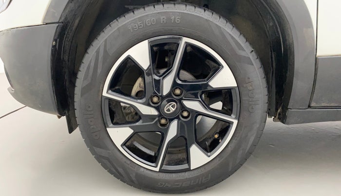 2022 Tata PUNCH CREATIVE  AMT, Petrol, Automatic, 27,268 km, Left Front Wheel