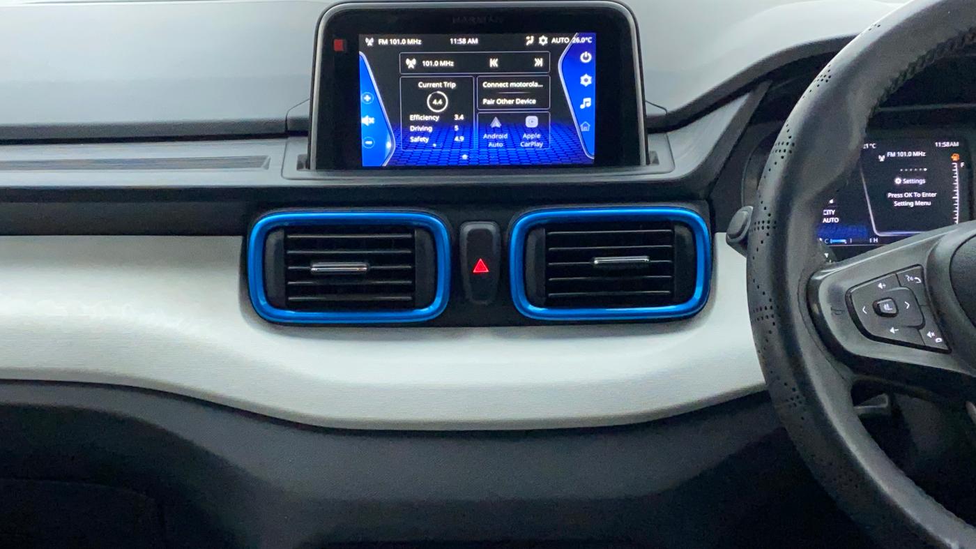 2022 Tata PUNCH CREATIVE  AMT, Petrol, Automatic, 27,268 km, Air Conditioner