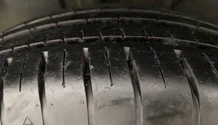 2022 Tata PUNCH CREATIVE  AMT, Petrol, Automatic, 27,268 km, Right Rear Tyre Tread