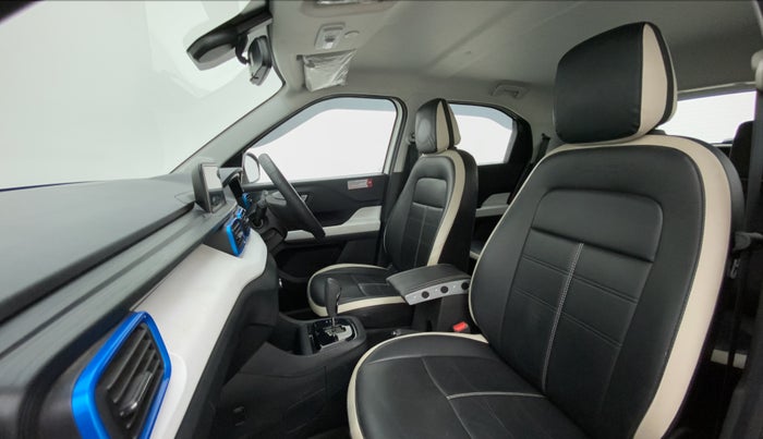 2022 Tata PUNCH CREATIVE  AMT, Petrol, Automatic, 27,268 km, Right Side Front Door Cabin
