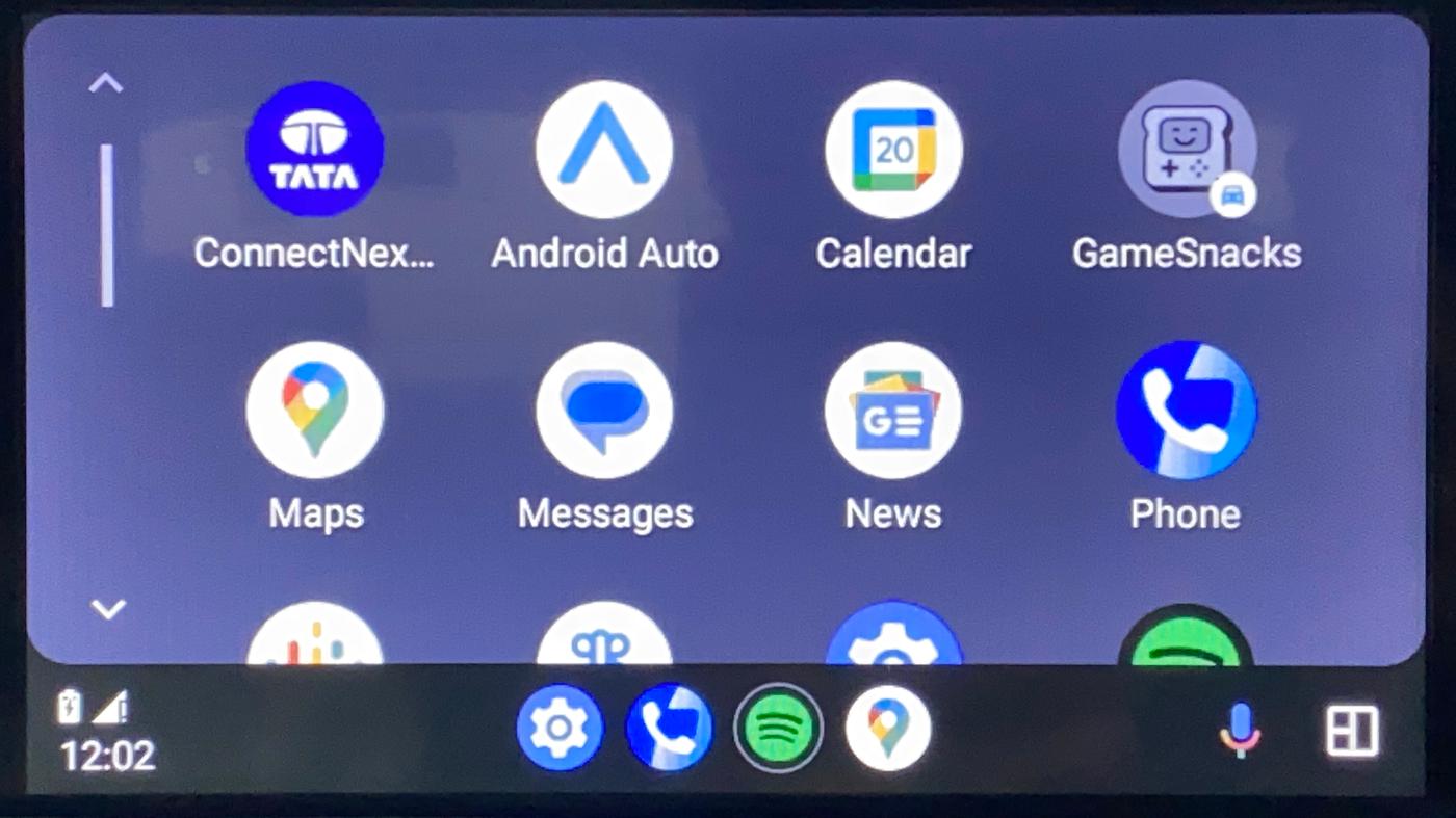 2022 Tata PUNCH CREATIVE  AMT, Petrol, Automatic, 27,268 km, Apple CarPlay and Android Auto