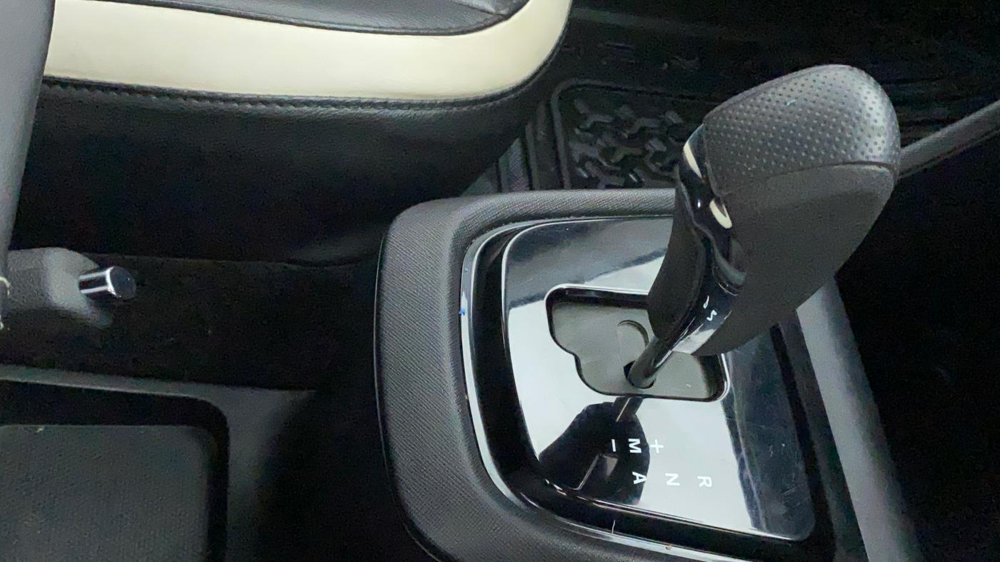 2022 Tata PUNCH CREATIVE  AMT, Petrol, Automatic, 27,268 km, Gear Lever