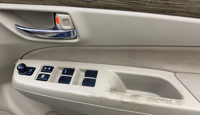 2022 Maruti Ciaz ZETA 1.5 SHVS MT PETROL, Petrol, Manual, 43,844 km, Driver Side Door Panels Control