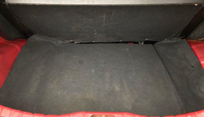 2018 Hyundai Eon MAGNA PLUS, Petrol, Manual, 13,927 km, Boot Inside