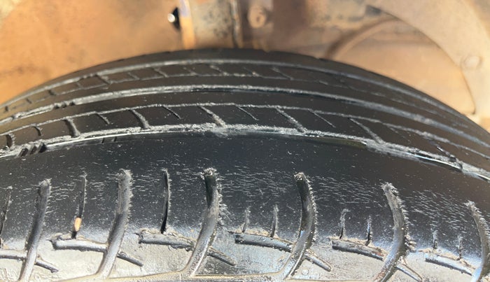 2018 Maruti Baleno DELTA PETROL 1.2, Petrol, Manual, 71,014 km, Right Front Tyre Tread