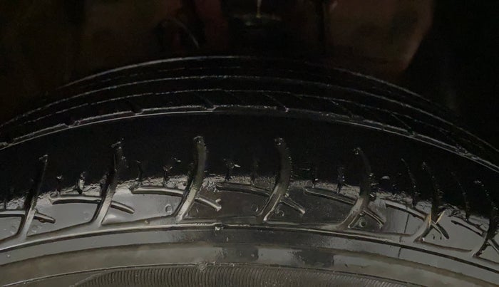 2019 Hyundai Elite i20 SPORTZ PLUS 1.2, Petrol, Manual, 48,195 km, Right Front Tyre Tread