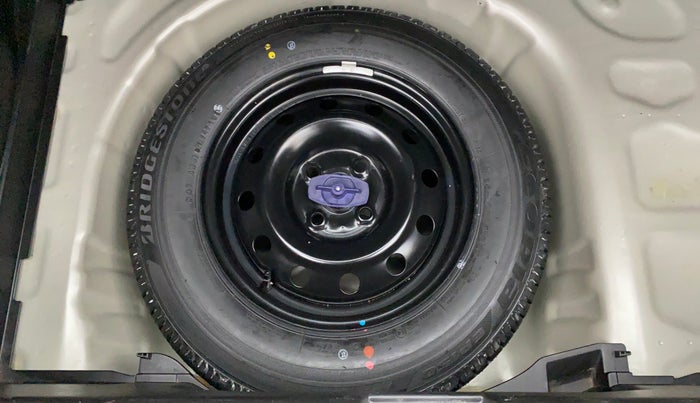 2019 Maruti Swift VXI D, Petrol, Manual, 19,837 km, Spare Tyre