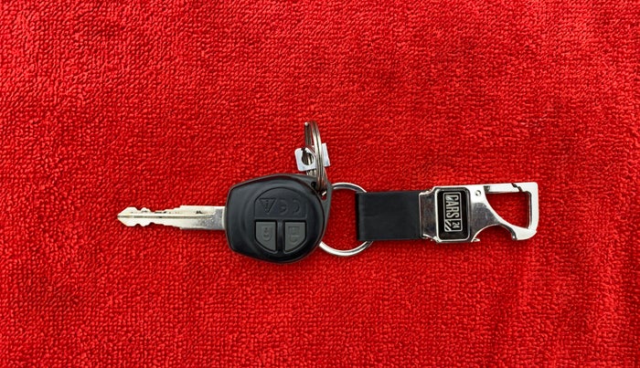 2019 Maruti Swift VXI D, Petrol, Manual, 19,837 km, Key Close-up