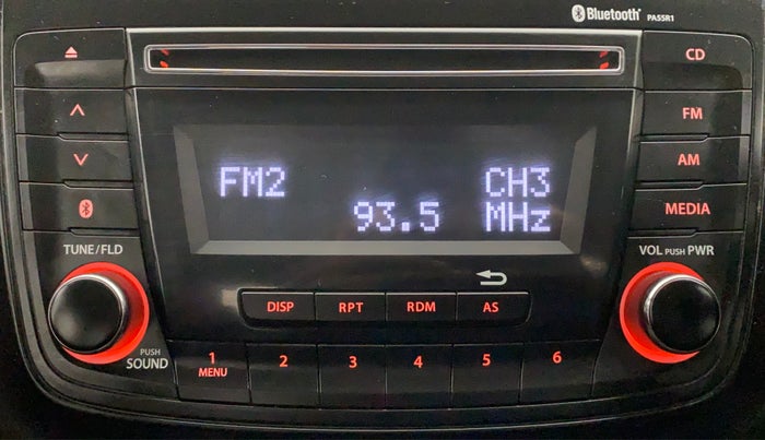 2019 Maruti Swift VXI D, Petrol, Manual, 19,837 km, Infotainment System