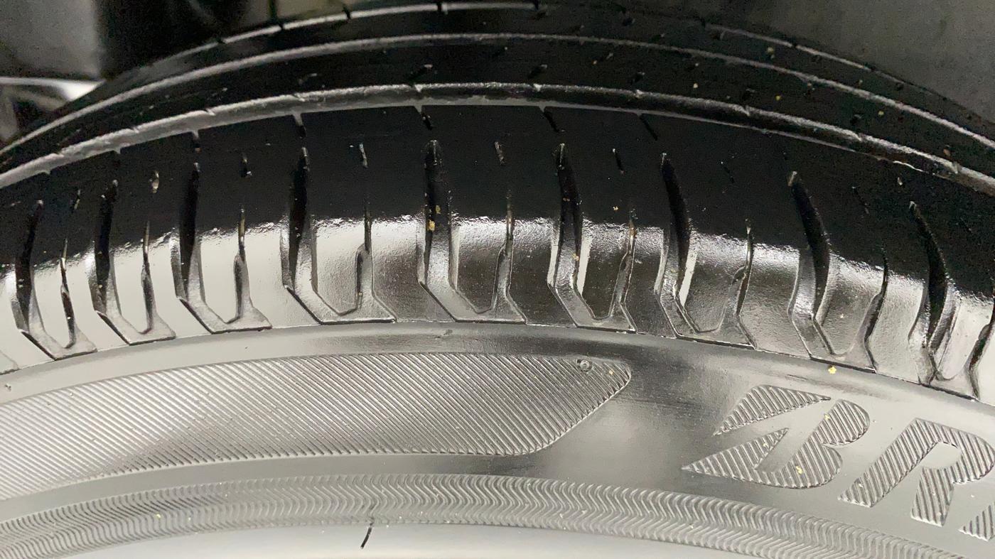 2019 Maruti Swift VXI D, Petrol, Manual, 19,837 km, Right Rear Tyre Tread