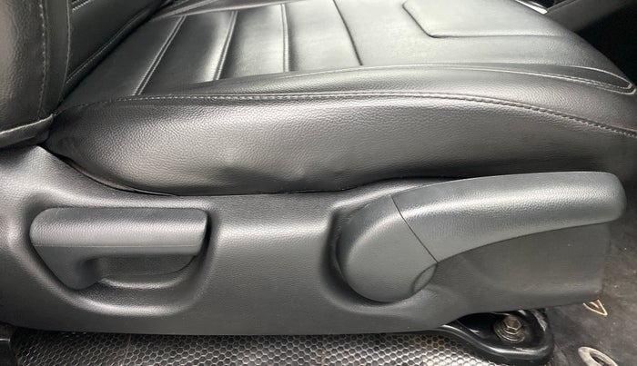 2019 Honda WR-V 1.2 i-VTEC S MT, Petrol, Manual, 18,692 km, Driver Side Adjustment Panel