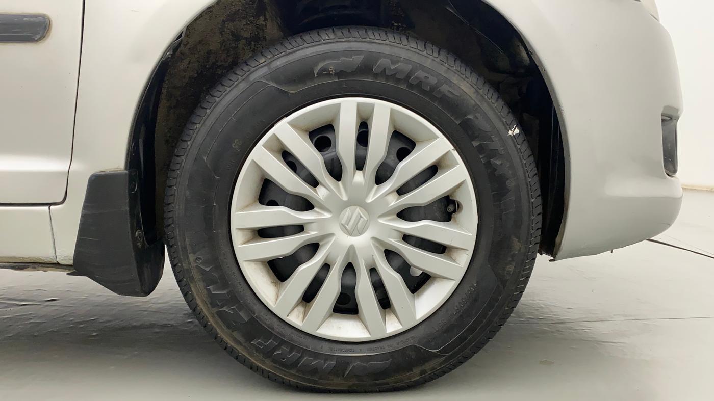 2010 Maruti Swift Dzire VXI, Petrol, Manual, 91,136 km, Right Front Wheel