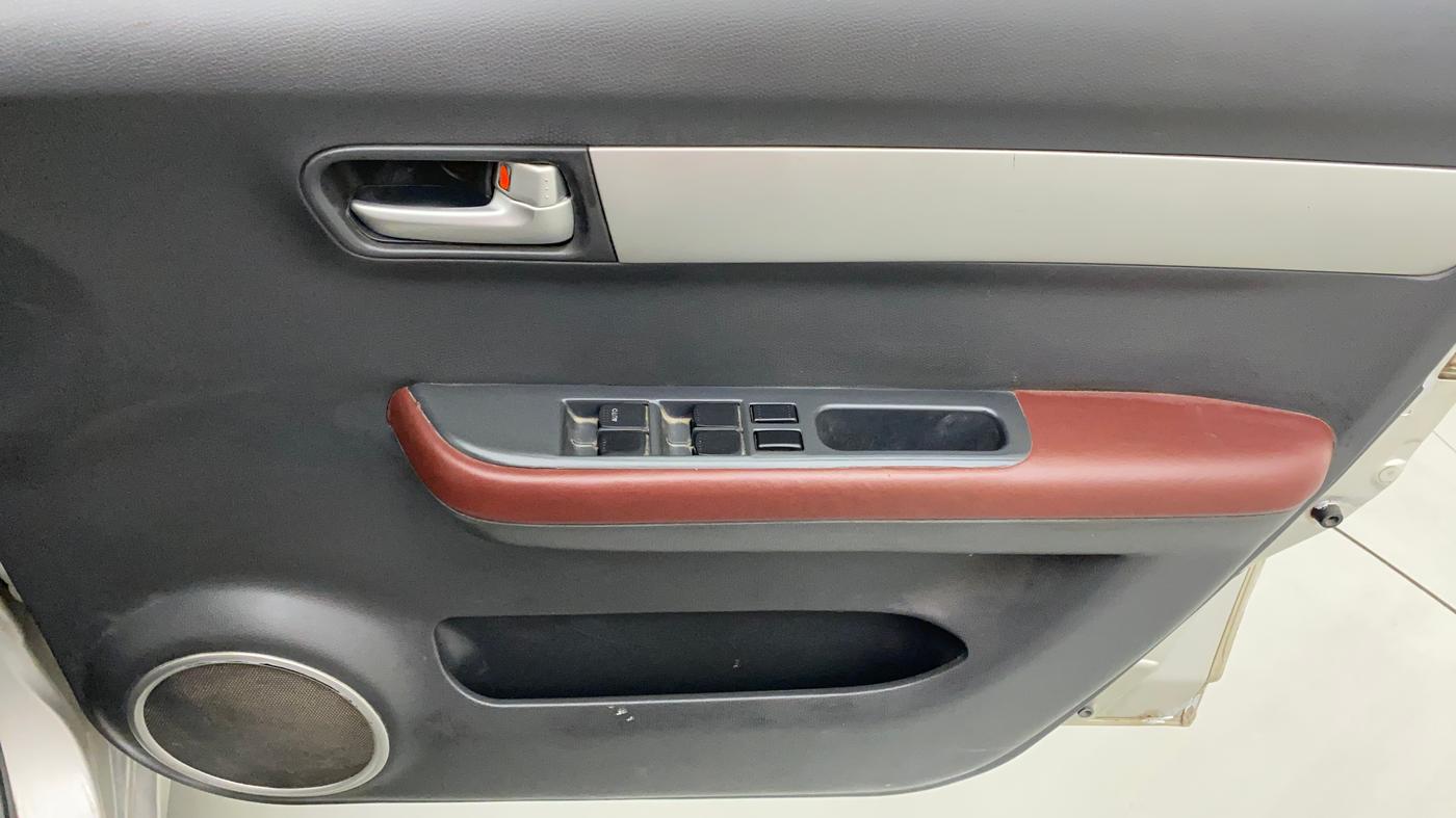 2010 Maruti Swift Dzire VXI, Petrol, Manual, 91,136 km, Driver Side Door Panels Control