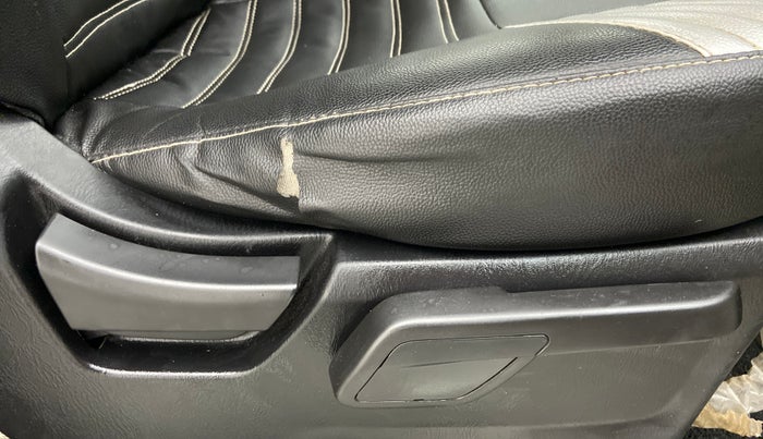 2020 Mahindra Scorpio S9, Diesel, Manual, 41,925 km, Driver Side Adjustment Panel