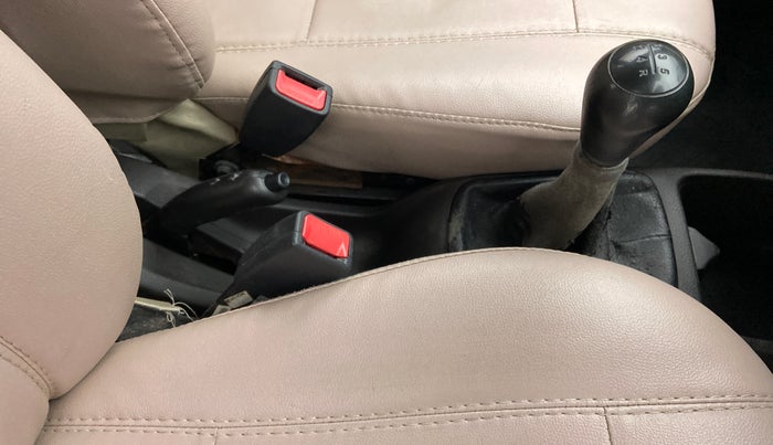 2018 Hyundai Eon ERA +, Petrol, Manual, 53,052 km, Gear Lever